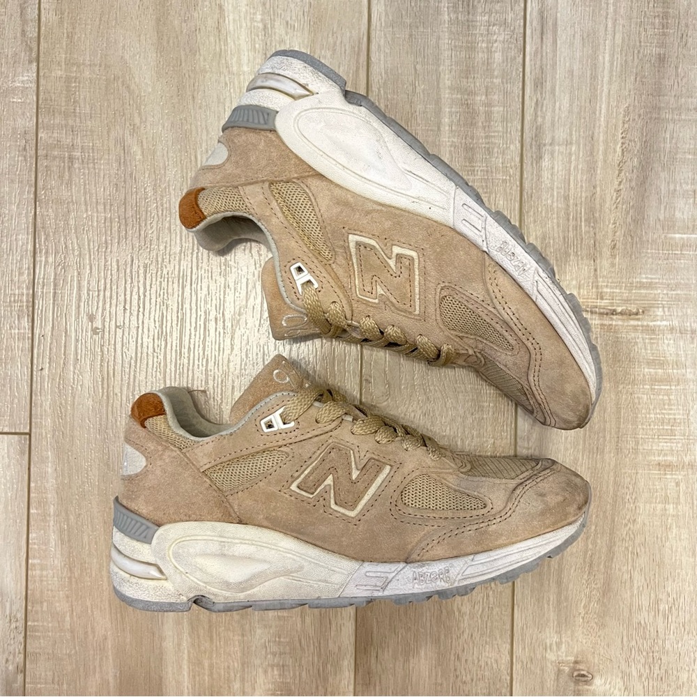NEW BALANCE - 990 v2 MADE IN USA - SUEDE